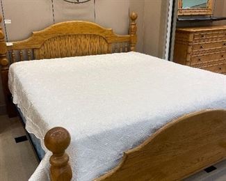 Serta king mattress - excellent condition