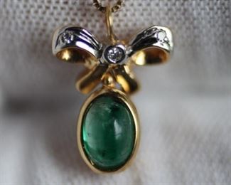 EMERALD PENDANT DIAMOND 18K YELLOW GOLD NATURAL

https://www.liveauctioneers.com/item/147048330_emerald-pendant-diamond-18k-yellow-gold-natural