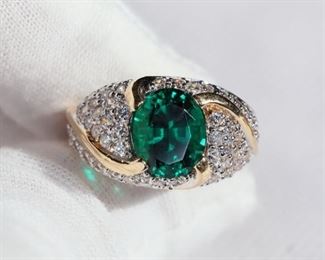 EMERALD RING 14K YELLOW & WHITE GOLD CUBIC ZIRCONIA PAVE ESTATE GEMSTONE

https://www.liveauctioneers.com/item/147730625_emerald-ring-14k-yellow-and-white-gold-cubic-zirconia-pave-estate-gemstone