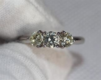 DIAMOND RING PLATINUM NATURAL YELLOW FANCY D1.00CT

https://www.liveauctioneers.com/item/147048283_diamond-ring-platinum-natural-yellow-fancy-d100ct