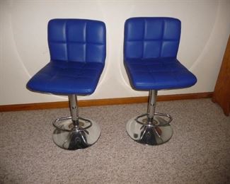 swivel bar stools 