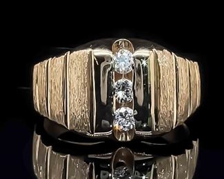 Men's Diamond Three-Stone Tiered Groove Ring in 14k Yellow Gold Textured & Bright Shine Finish