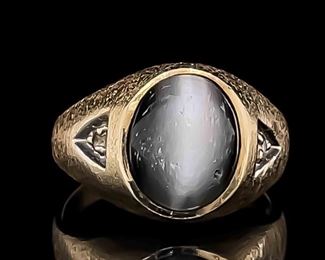 Men's Gray Tiger's Eye Oval Cabochon & Diamond Textured Ring in Yellow Gold