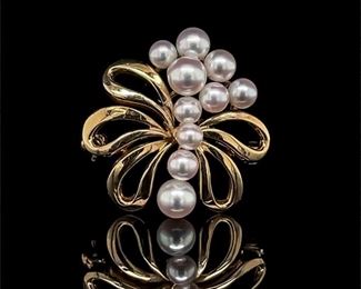 White Pearl Cluster Floral Garden Treasure Pin/Brooch