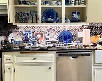 Kitchen blue and whites