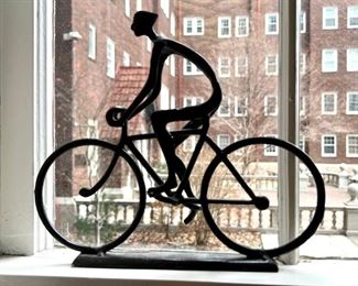 Bicycler in iron