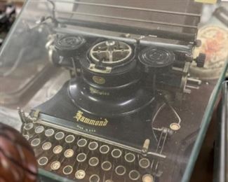 Hammond typewriter