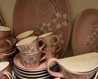 40s - 50s- NUEVA ISIDRO China Made in Mexico 69 pieces
Vintage Pink China Set Made in Mexico 
Some chips in cracks on a few pieces as pictured

2- laded tea pots 8”h x 10” w from handle to spot
1 Serving bowl 9” x 8” x 4” deep
12 teacups. 11 saucers. 6.75” saucer chip on 1 cup
6 demitasse cups 4 saucers 
2 Gravy boats
6 handled bowls
2 med platters 12.5” x 8”
2 LG platters 15” x 14.5”
2 small platters 10.5” x 6”
3 sm dishes 5.5” x 1.25” d
2 lidded bowls w/ handles 6” x 5.5” x 3” d
2 water pitcher 8”h x 5.5”w
12 bowls 7.5” round 1.5” d
$165 OBO
