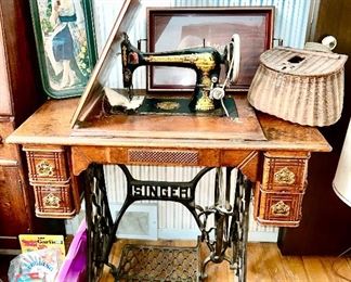 Singer treadle sewing machine, fishing creole, metal tin, wooden tray