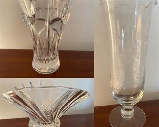 Vintage Valentine Vase Anna Hutte Hearts Lead Crystal Small Flower 5" Germany

Flores by Mikasa Clear Glass Swirl Flair Bowl Centerpiece 8 1/2 inches

Vintage 10” Etched Crystal Pedestal Vase 