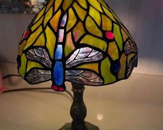 Dragonfly stained glass accent lamp