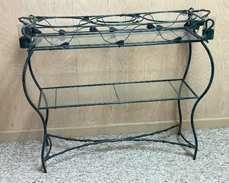 Removal tray serving cart with 4 glasses 