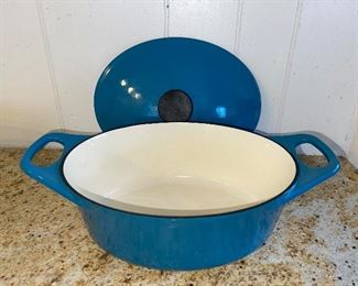 Rachel Ray 5 quart enameled cast iron casserole dish with lid