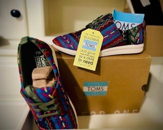Toms!!!! Brand new in box….