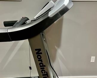 34. Nordictrack Treadmill C950i 3.0CHP
