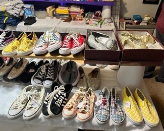 Large selection of ladies, size 6 shoes.
KEDS, converse, sketchers, etc..