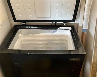 Arctic king chest freezer