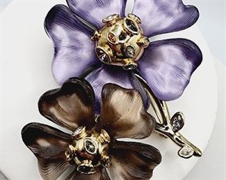 Alexis Bittar pin