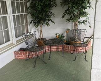 Front porch wrought iron 3pc seating.
