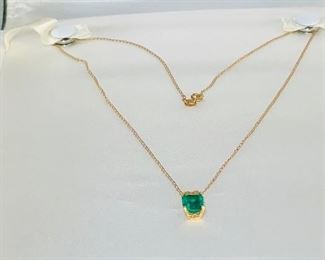 Emerald pendant on Gold necklace 