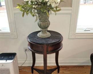 Accent table. Floral