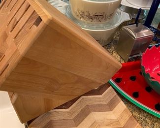 Wood cutting board and butcher block knife storage