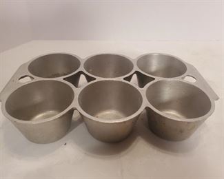 Griswold's Erie Aluminum 6 Cup Popover Pan