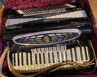 Vintage Silvo Sopani Accordion Case 