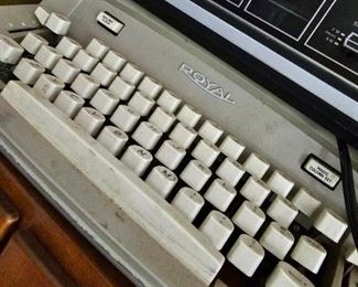 Vintage Royal Type writer