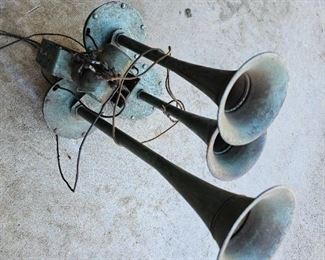 Vintage Triple Boat Horn