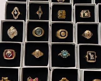 Selection of vintage 10k gold rings 