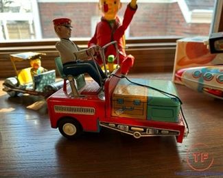 Vintage Masudaya Tin Toy BUSY BUSY POTER 