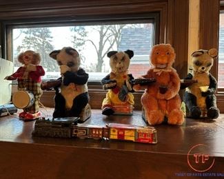 CRAGSTAN Vintage Battery Operated Animal Toys