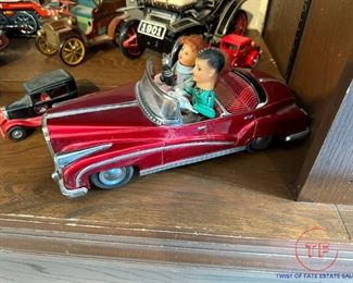 PHOTOING ON CAR Vintage Rolls Royce Battery Operated Toy