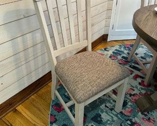 Round Barnwood Style Dinette Table Set