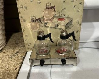 1950's Coffee Pots and Hotplate Salt and Pepper Set