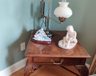 End table, Ballerina statues lamp