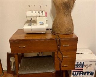 White superlock 2000 ATS serger sewing machine with box and manual. 