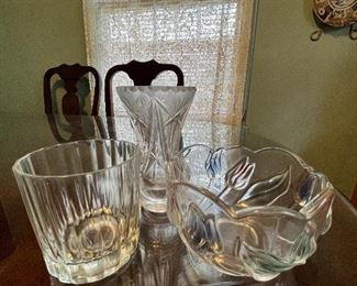 Various glass kitchenware