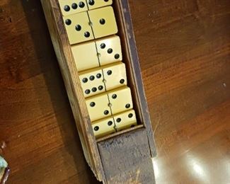Vintage Domino's game