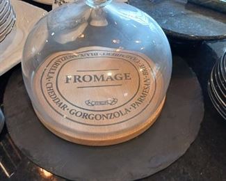 Domed glass cheese server