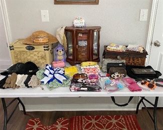 Dalhart Windberg, Jewelry Box, Gloves, Purses, Boxes