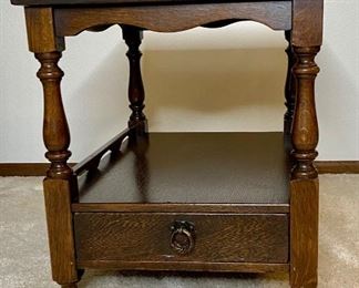 Solid Wood Side Table
Wood side table with minor scuffs on legs and drawer. Measures H20 1/2" x W18" x D24"