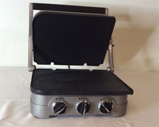 Cuisinart Griddler and Panini Grill
Cuisinart Griddler and panini grill. Very clean. Appears new. Model GR4.