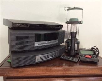 Bose Wave Music System III, Sony DVD player and More
Bose Wave Music System III complete with instruction manual. Sony Blu-Ray/ DVD player. Model BDP-BX18. Both components power on. GE battery operated lantern, flashlight and more.