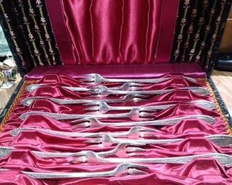 Silverplate boxed seafood forks