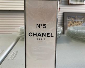 Chanel No5 Front