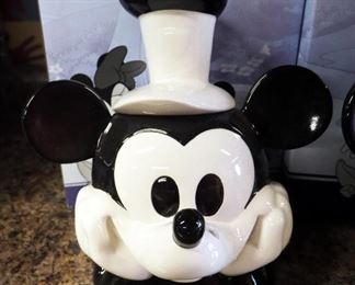 Enesco Disney Steamboat Willie And Minnie Mouse Cookie Jars