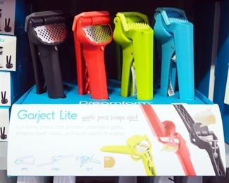 Dreamfarm Garject Lite Garlic Presses, Qty 8
