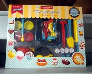 Hand Stand Kitchen Ultimate Bakers Set, And Ezpz First Foods Silicone Toddlers Set, Qty 2